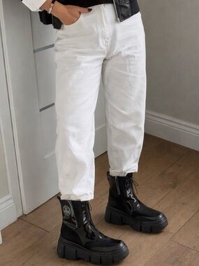 AQUATHERM CANADA Black Patent Leather Platform Boots Size 10